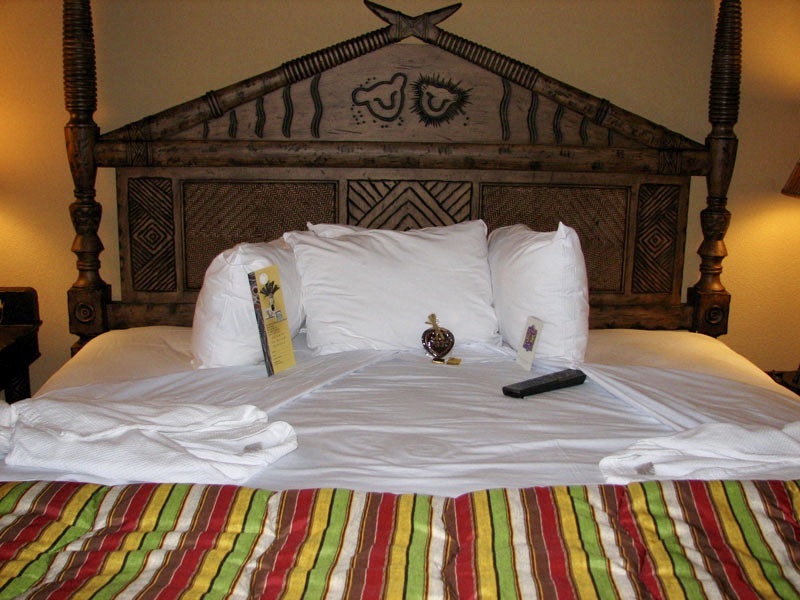 King size master bed