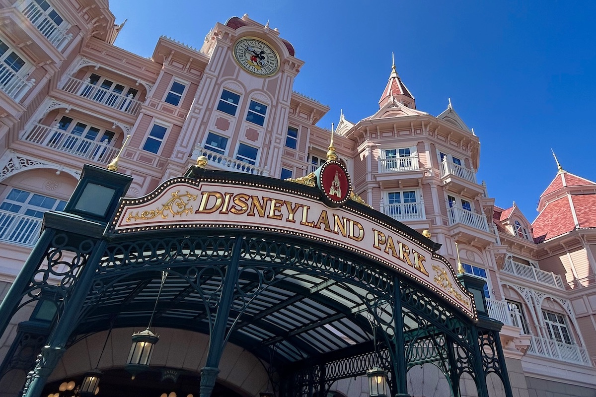 Disneyland Paris Entry Arch