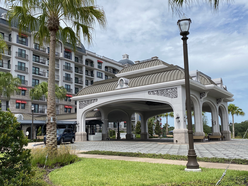 Riviera Port Cochere