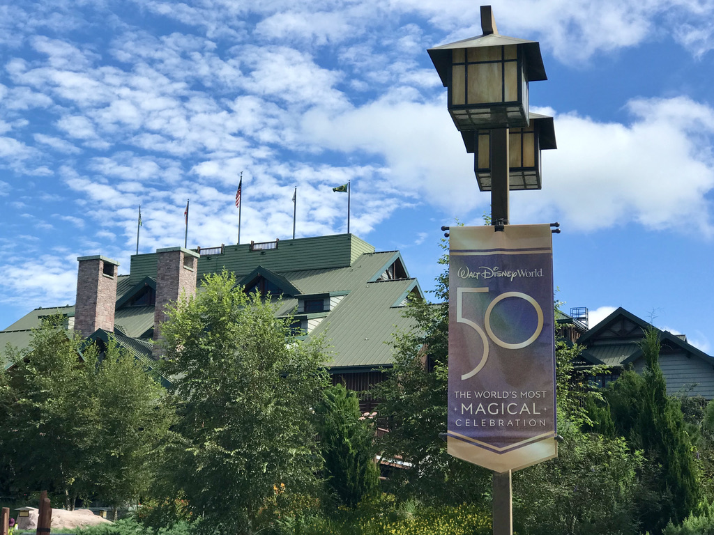 Disney's Saratoga Springs Resort & Spa