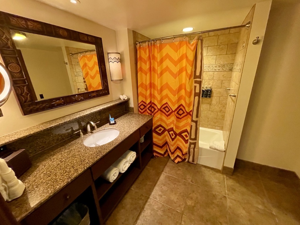 Bathroom vanity, tub & shower for second bedroom