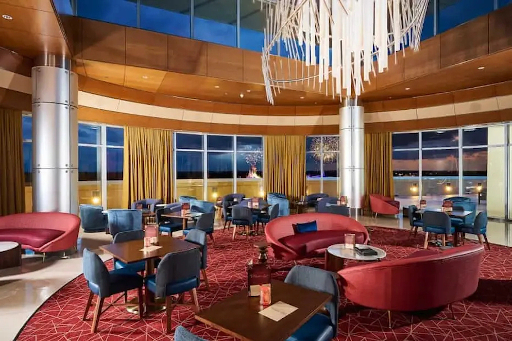  Top Of The World Lounge To Offer Nightly Paid Event 