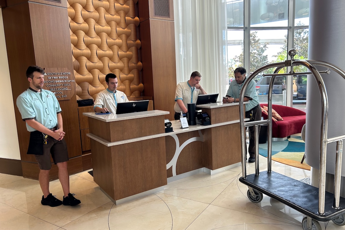 Disneys Bay Lake Tower Exterior Lobby Desk