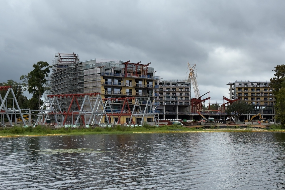 Disney Lakeshore Lodge Construction 20250901e
