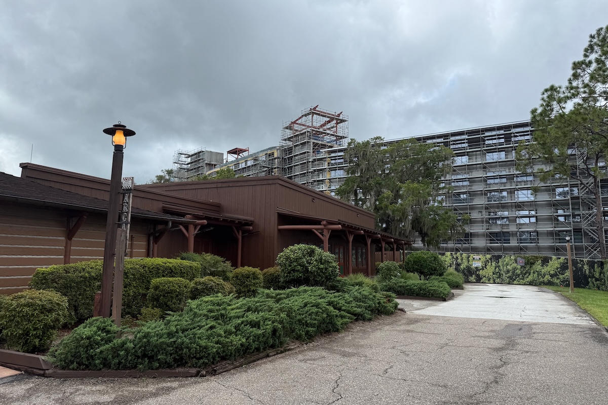 Disney Lakeshore Lodge Construction 20250901b