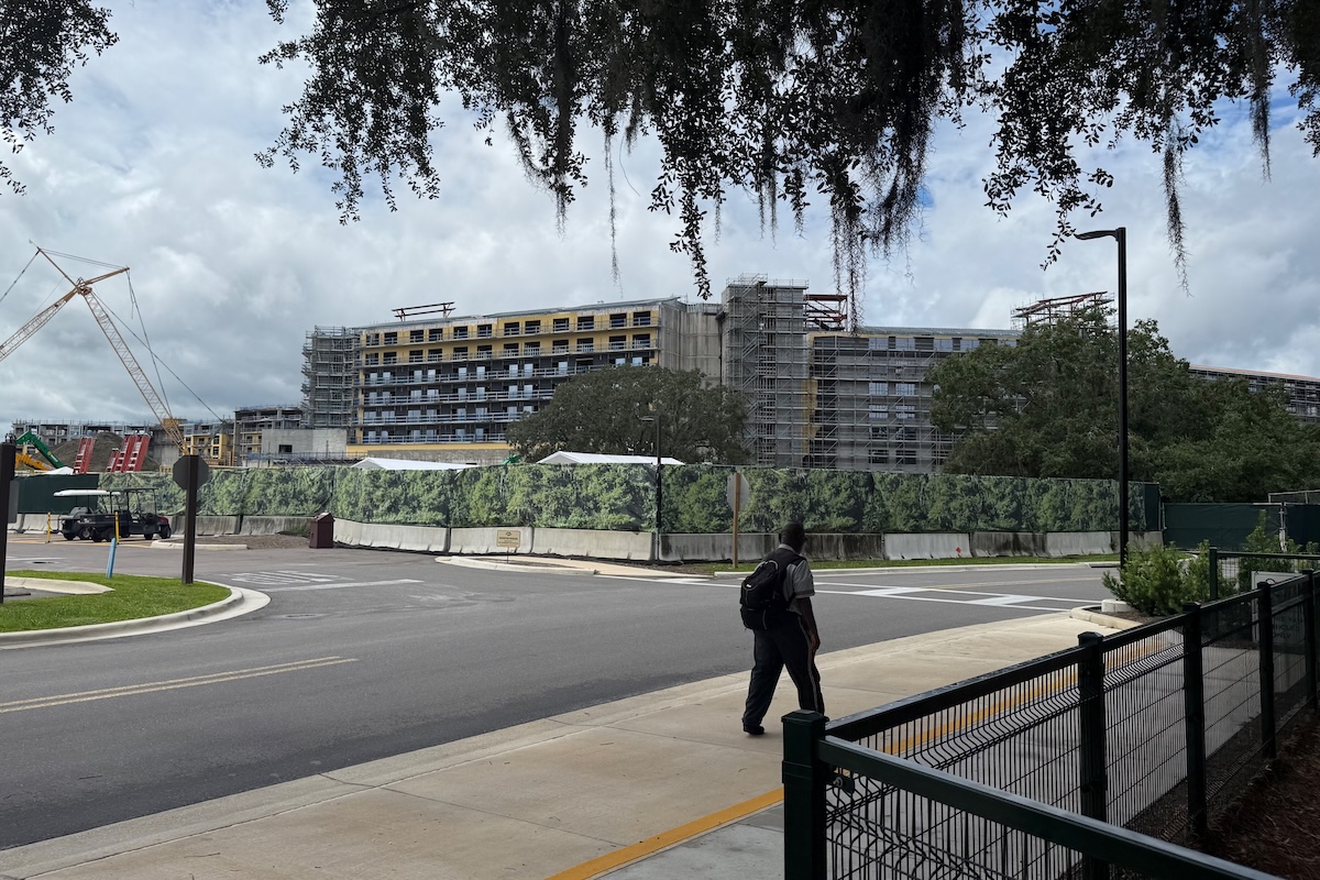 Disney Lakeshore Lodge Construction 20250901b