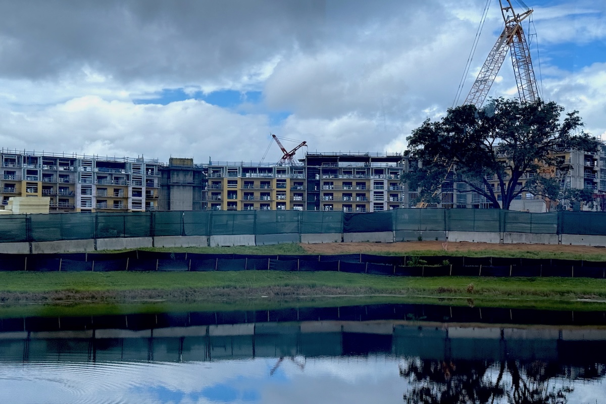 Disney Lakeshore Lodge Construction 20250901b