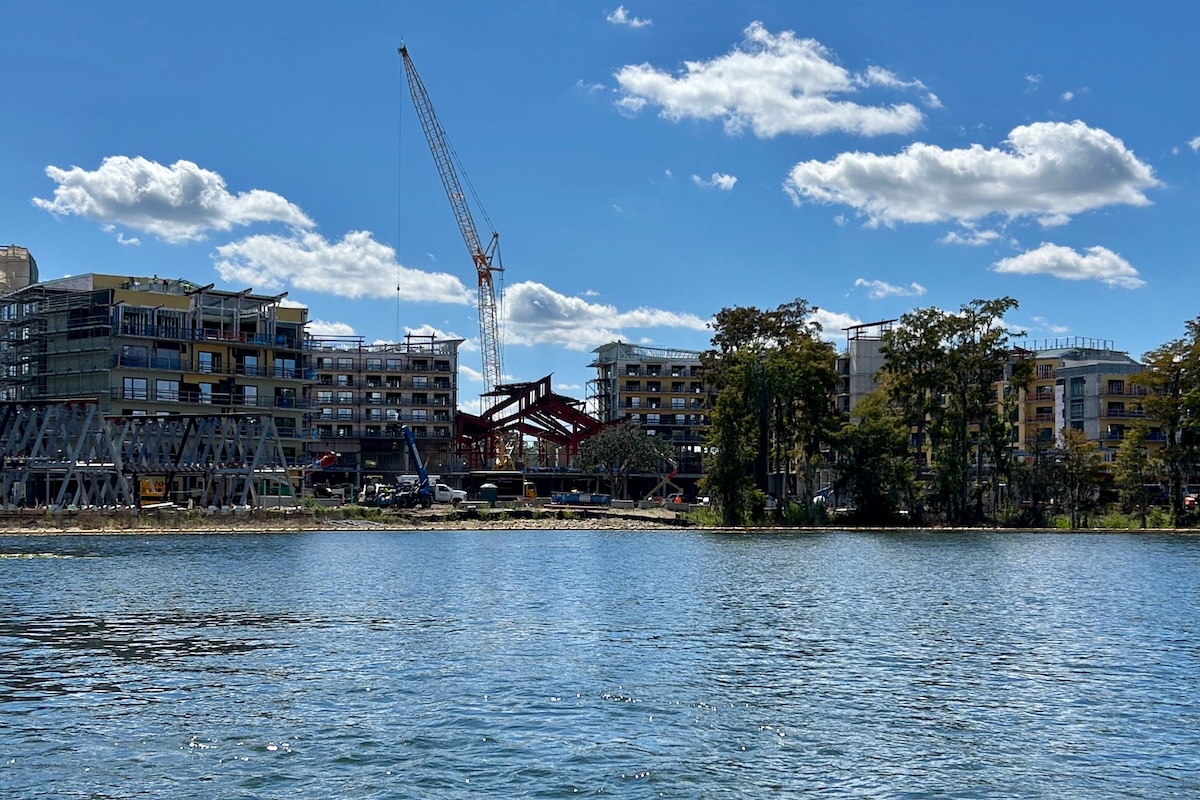 Disney Lakeshore Lodge Construction 20251020f