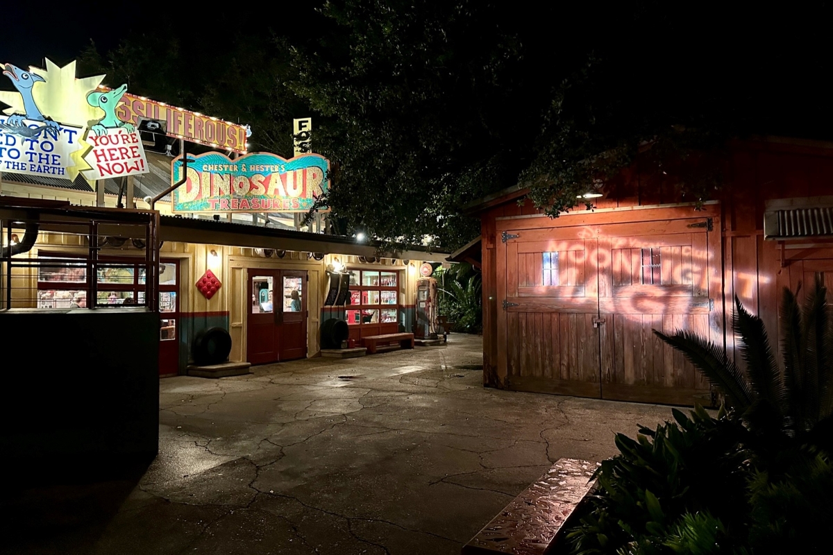 Moonlight Magic Animal Kingdom 2023c