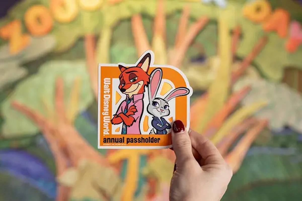 Walt Disney World Passholder Magnet 2026 Zootopia