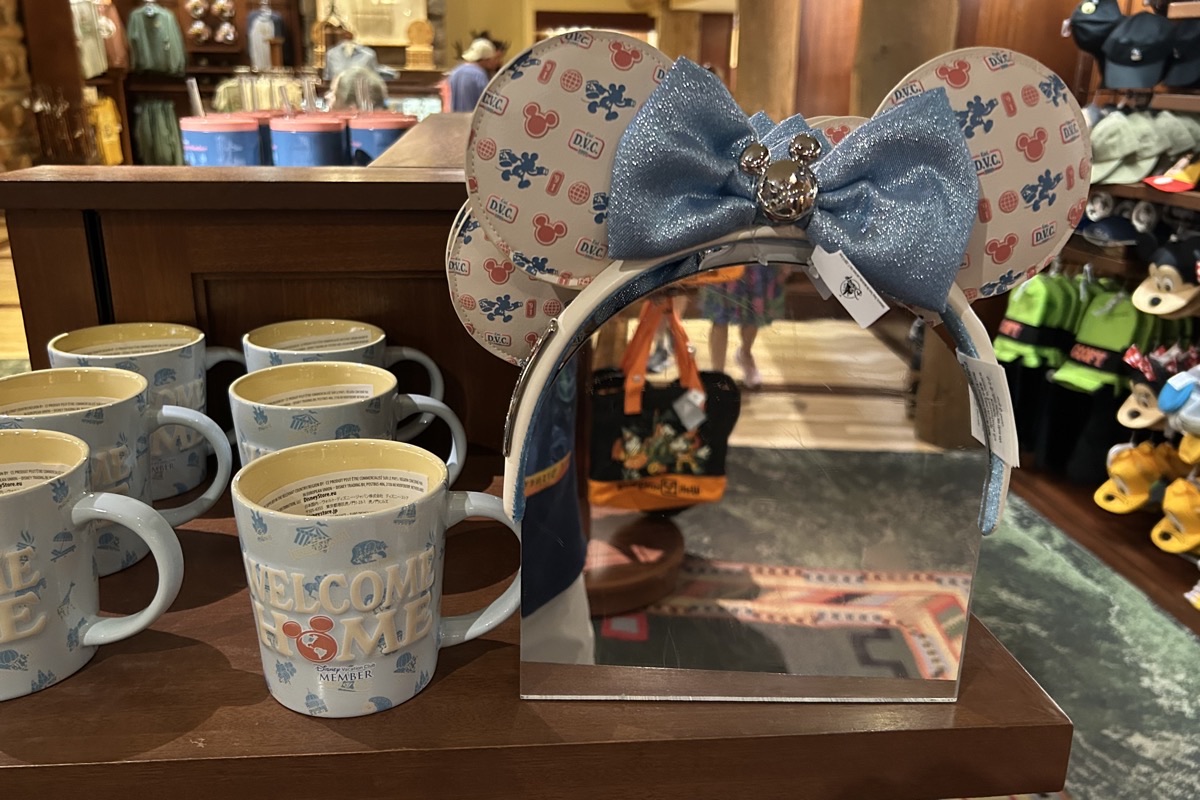 Disney Vacation Club Merchandise 2025 10a
