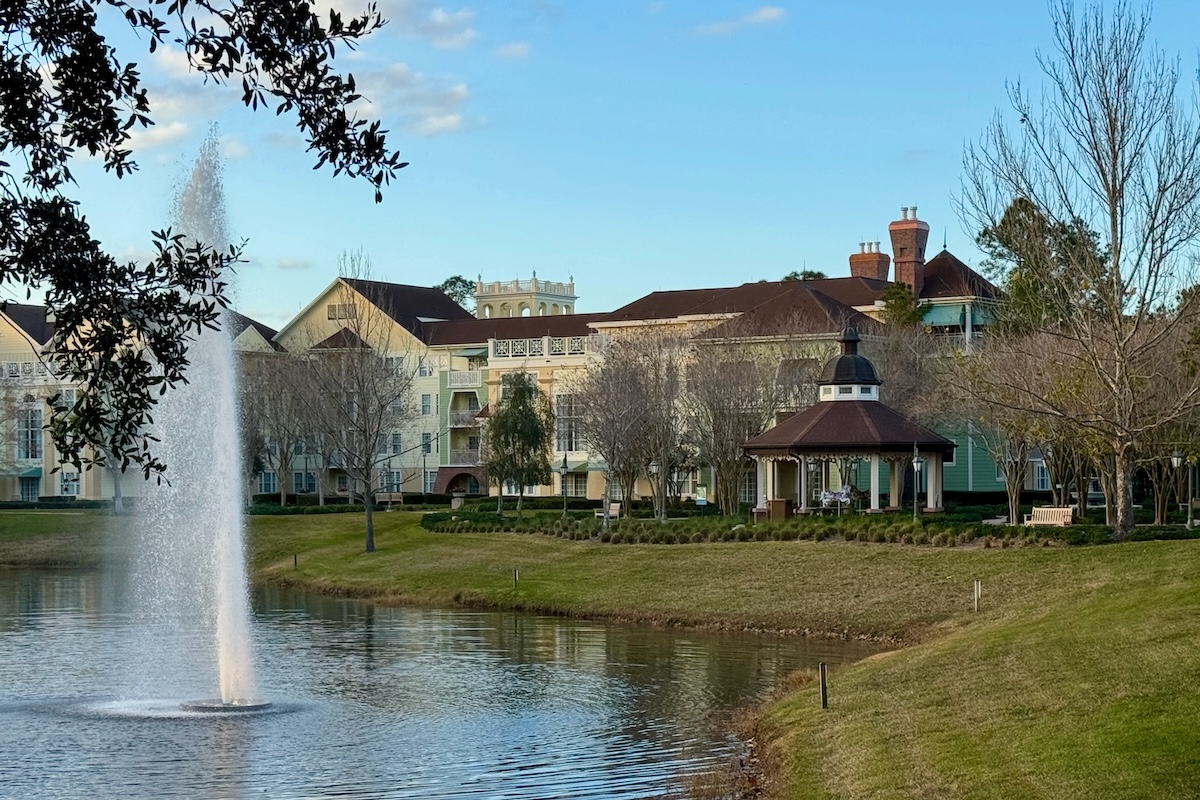 Disneys Saratoga Springs Resort Exterior 1